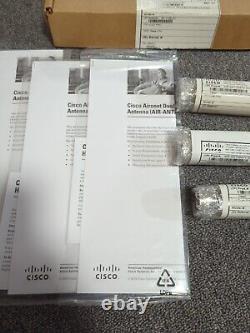 Lot of 3 Cisco AIR-ANT2547V-N 2.4GHz 4dBi/5GHz 7dBi Dual Band Omni Antenna N Con